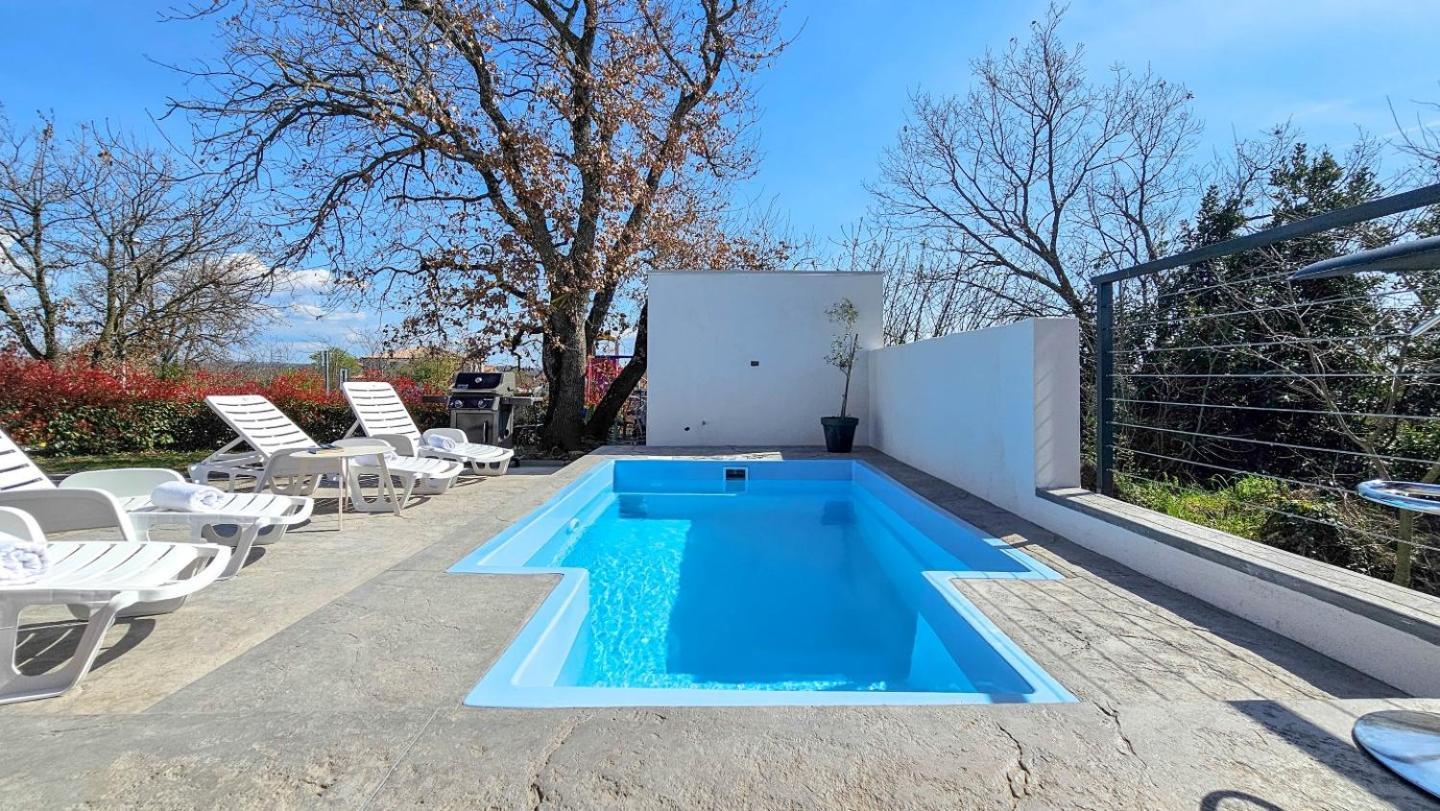 Casa Lutoma Villa Kmeti Buitenkant foto