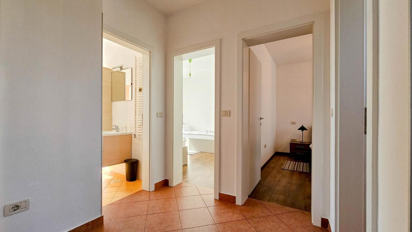 Casa Lutoma Villa Kmeti Buitenkant foto