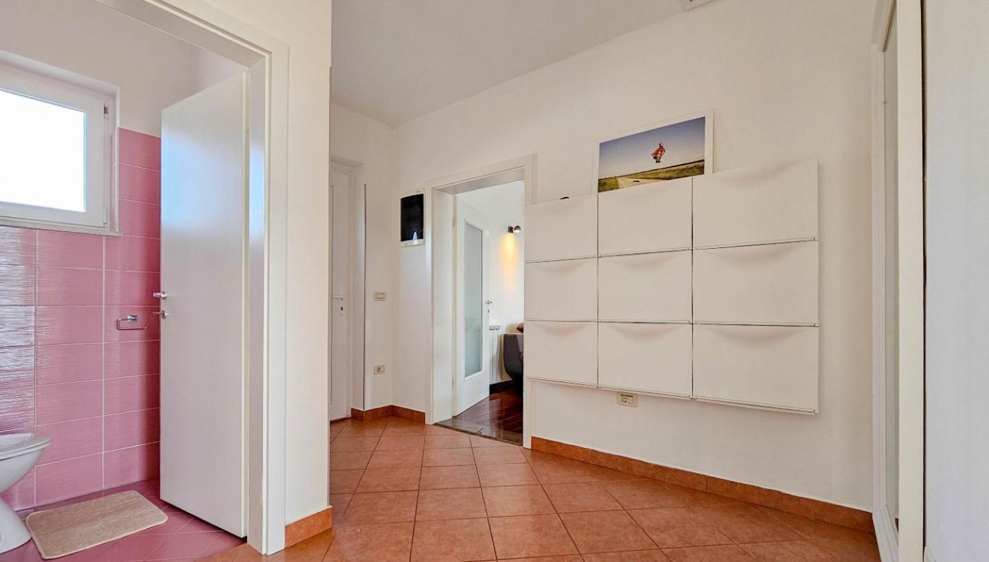 Casa Lutoma Villa Kmeti Buitenkant foto