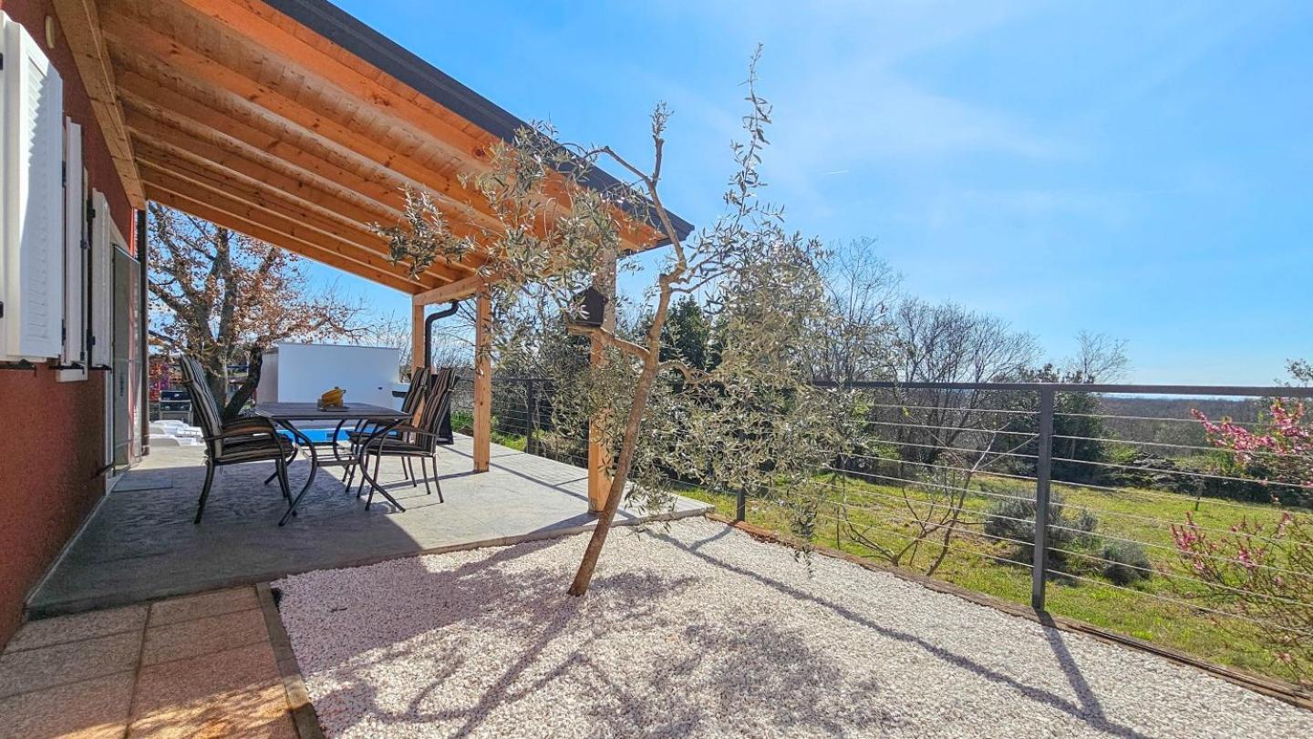 Casa Lutoma Villa Kmeti Buitenkant foto
